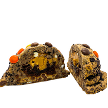 Load image into Gallery viewer, 'The Parent Trap' - Oreo Peanut Butter (Mega-Stuffed)